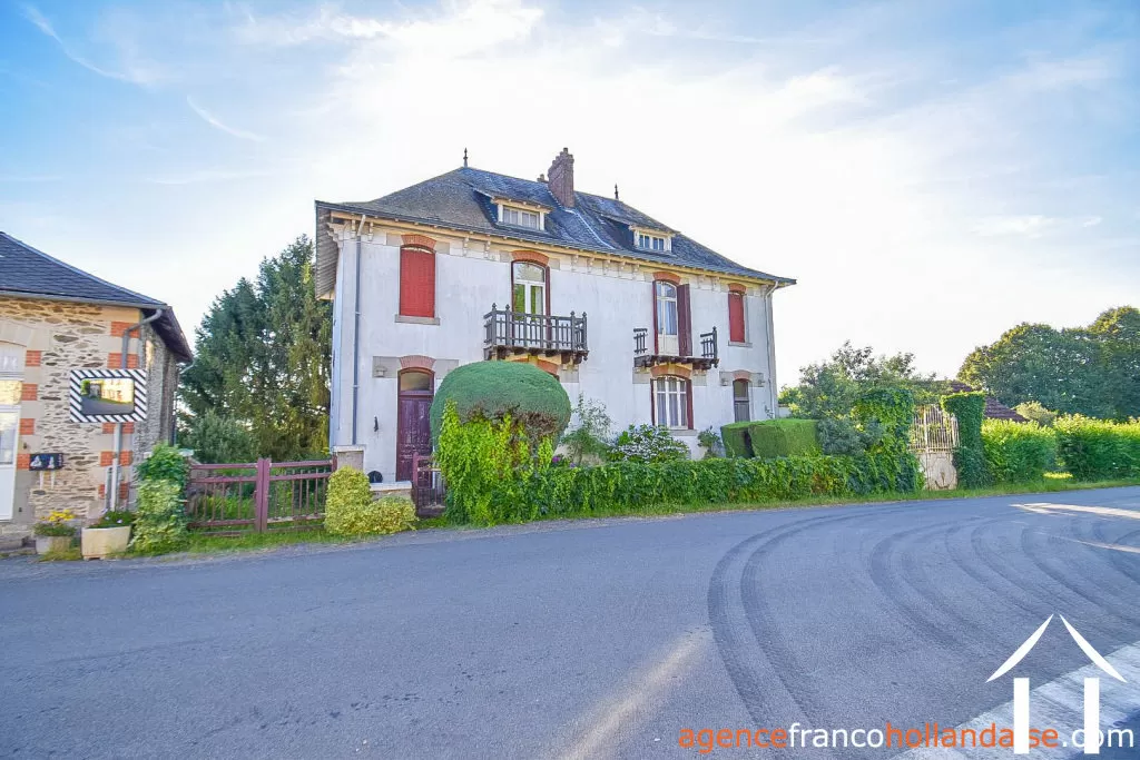 Village house for sale surdoux, limousin, Li917 Image - 1
