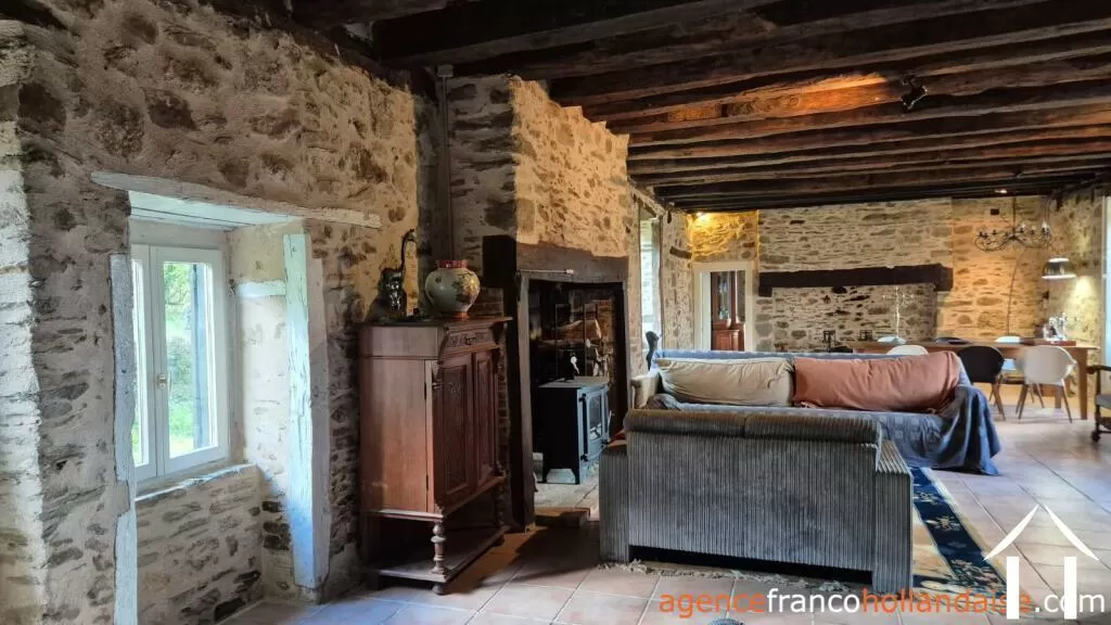 House for sale beyssenac, limousin, Li929 Image - 10