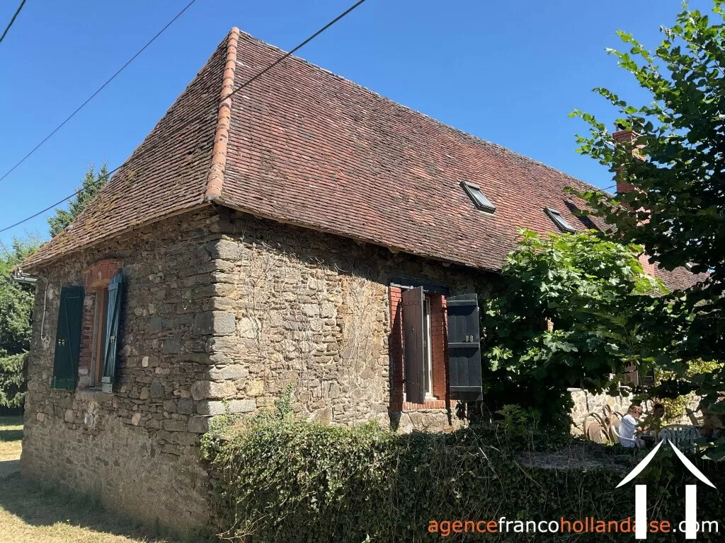 House for sale beyssenac, limousin, Li929 Image - 74