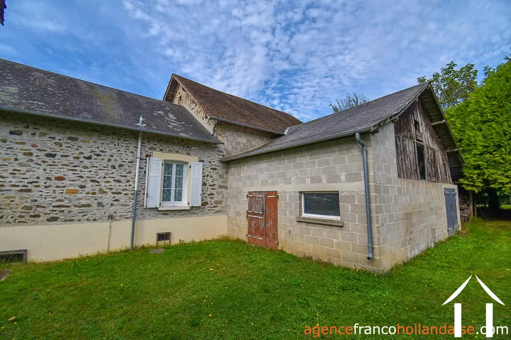 House for sale la porcherie, limousin, Li939 Image - 35