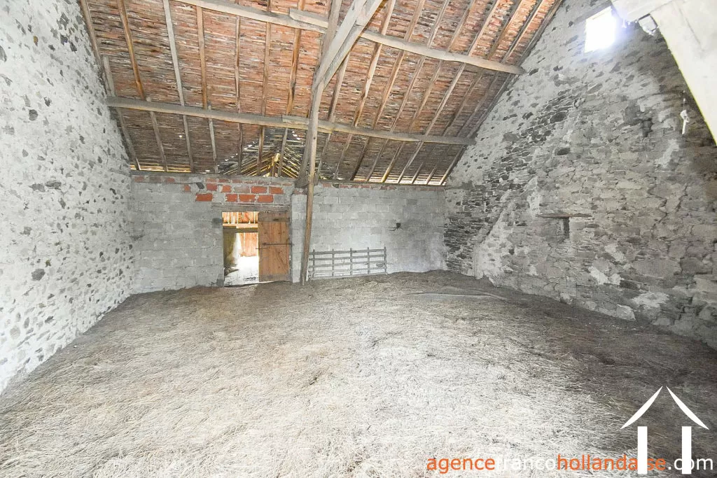 House for sale la porcherie, limousin, Li939 Image - 27