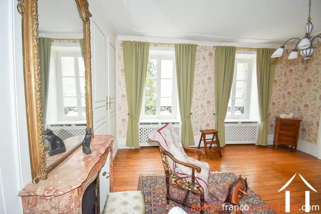 Manor House for sale ussel, auvergne, Li944 Image - 21