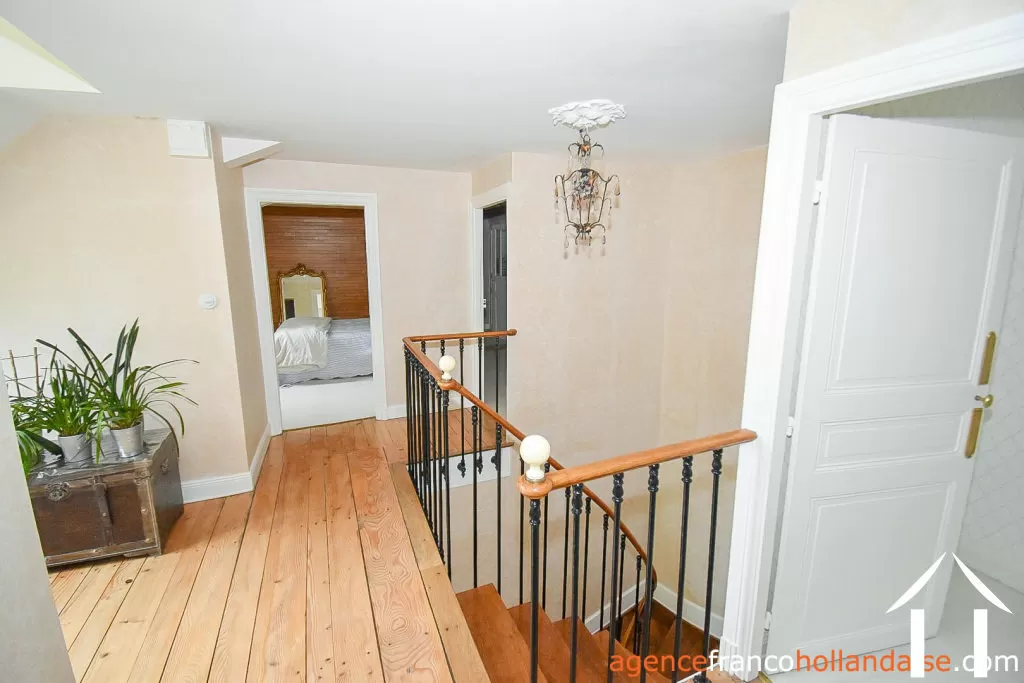 Manor House for sale ussel, auvergne, Li944 Image - 36