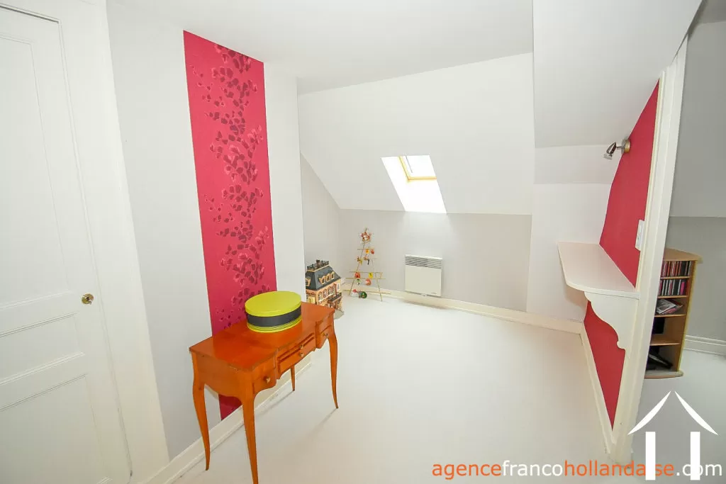 Manor House for sale ussel, auvergne, Li944 Image - 37