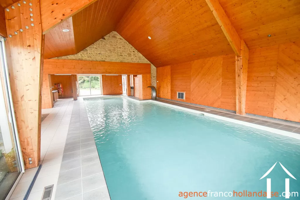 Manor House for sale ussel, auvergne, Li944 Image - 50
