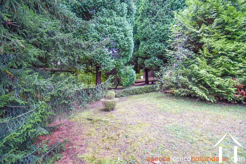 Manor House for sale ussel, auvergne, Li944 Image - 74