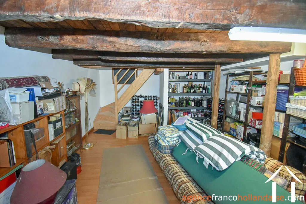 House with guest house for sale , Li953 Image - 21