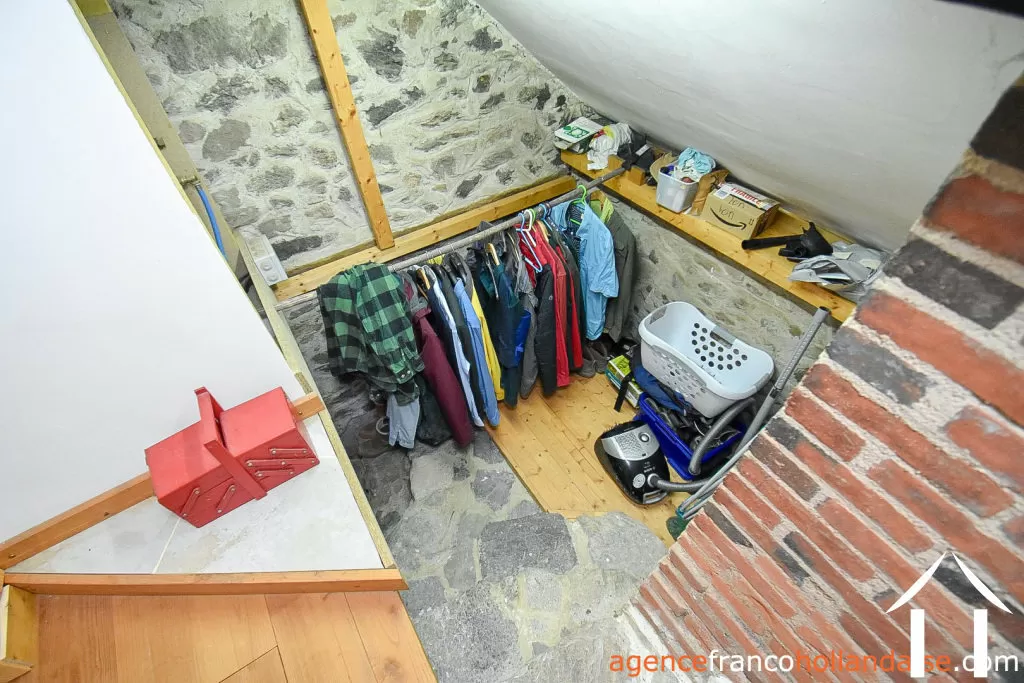 House with guest house for sale , Li953 Image - 76