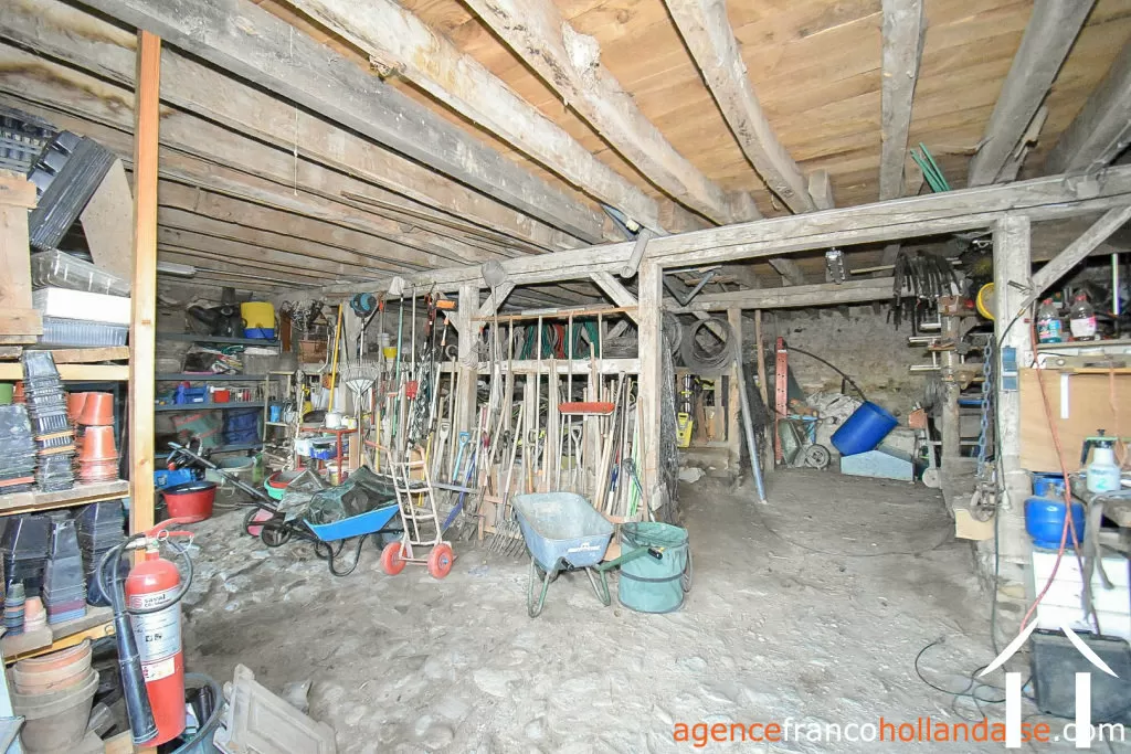 House with guest house for sale , Li953 Image - 57