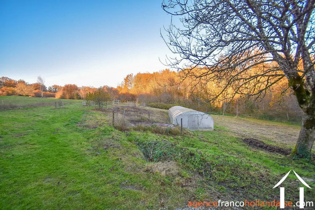 House with guest house for sale , Li953 Image - 84