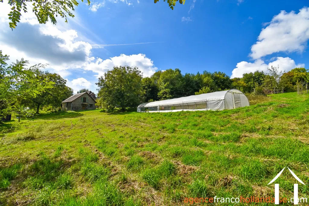 House with guest house for sale , Li953 Image - 71