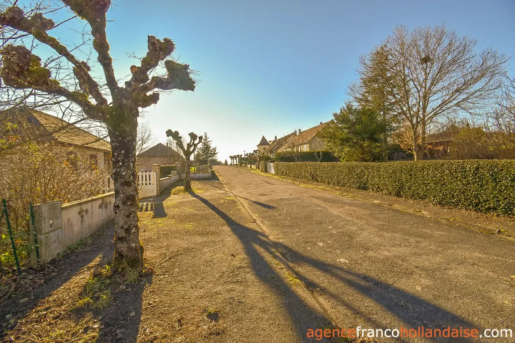 House for sale st germain les belles, limousin, Li955 Image - 32