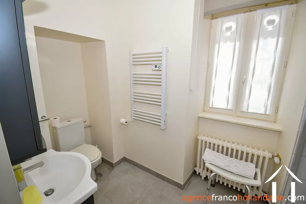 House with guest house for sale la porcherie, limousin, Li956 Image - 11