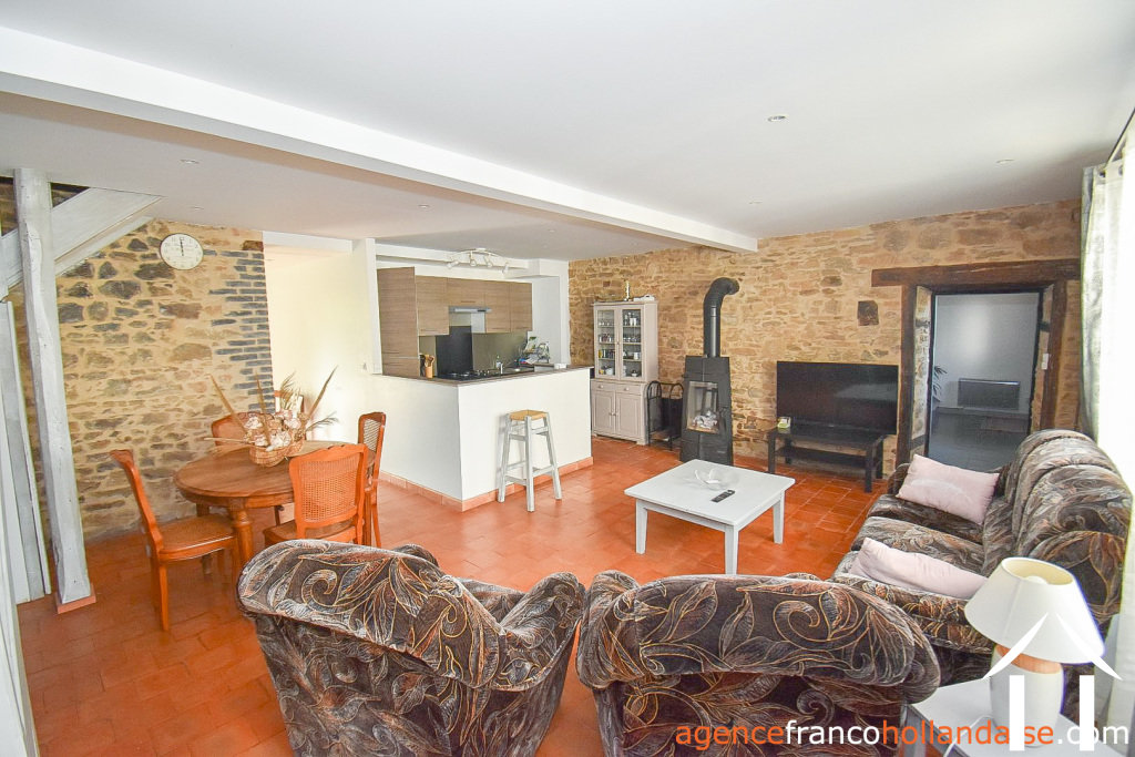 House with guest house for sale la porcherie, limousin, Li956 Image - 17