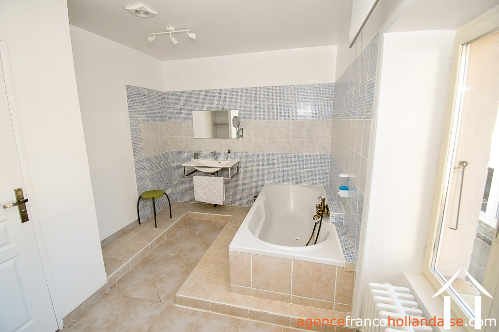 House with guest house for sale la porcherie, limousin, Li956 Image - 30