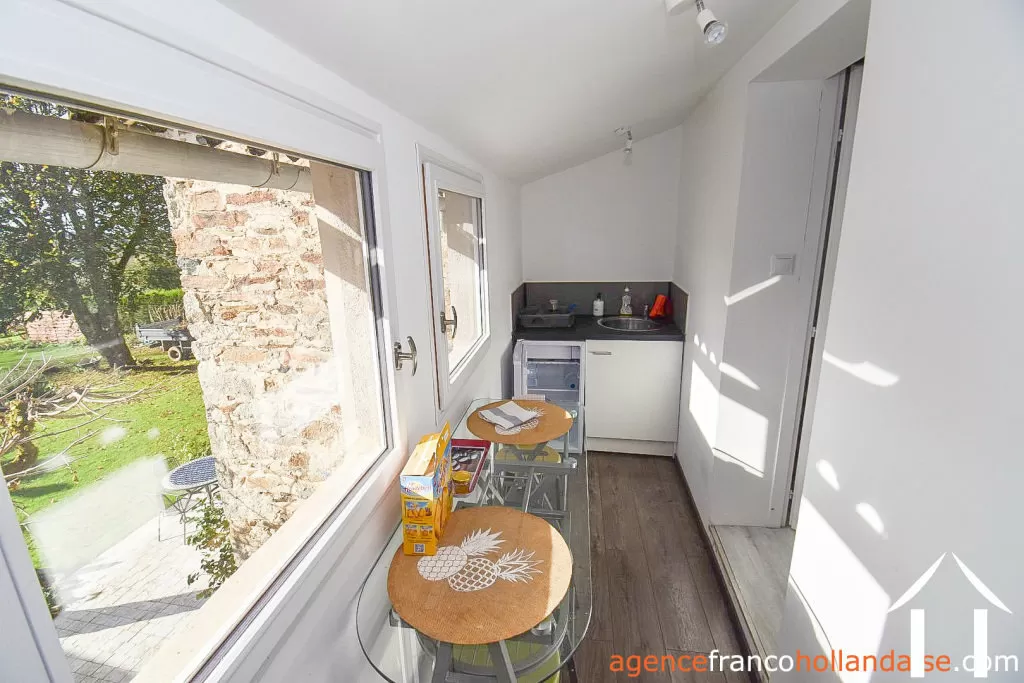 House with guest house for sale la porcherie, limousin, Li956 Image - 32