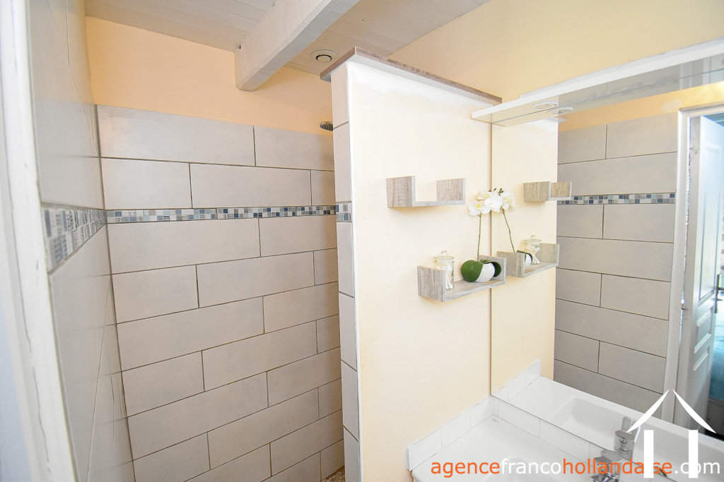 House with guest house for sale la porcherie, limousin, Li956 Image - 41