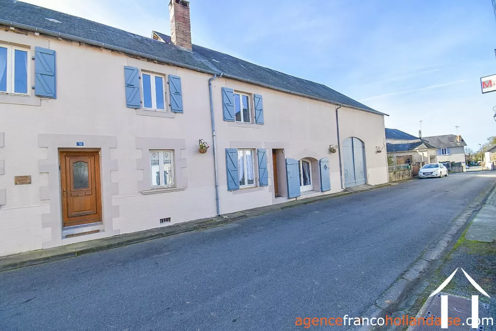 House with guest house for sale la porcherie, limousin, Li956 Image - 50