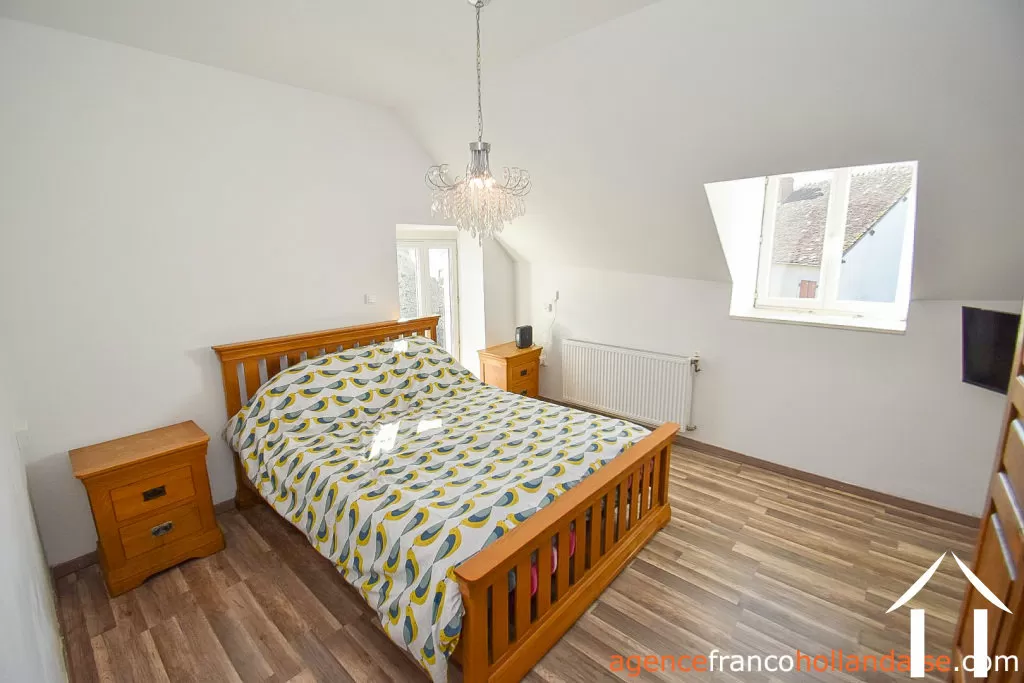 House with guest house for sale parnac, centre, Li963 Image - 25