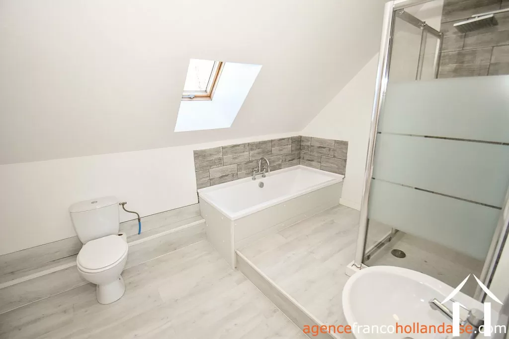House with guest house for sale parnac, centre, Li963 Image - 28