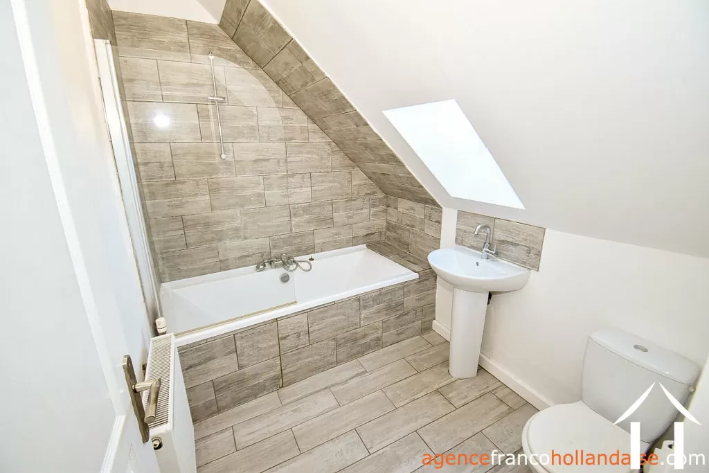 House with guest house for sale parnac, centre, Li963 Image - 31