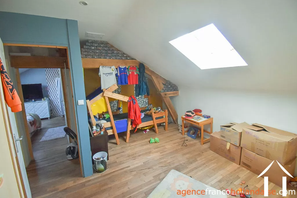 House for sale , Li965 Image - 30