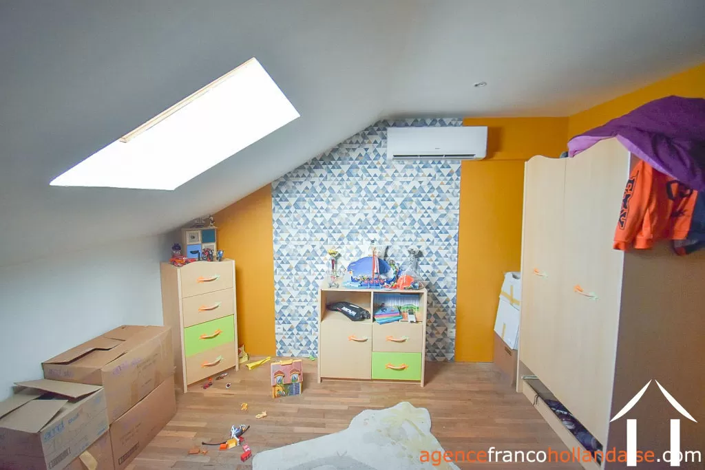 House for sale , Li965 Image - 31