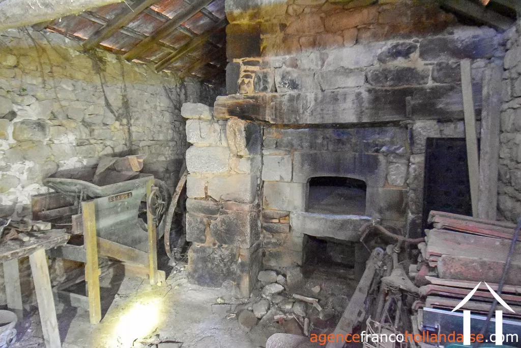 House for sale , Li965 Image - 48