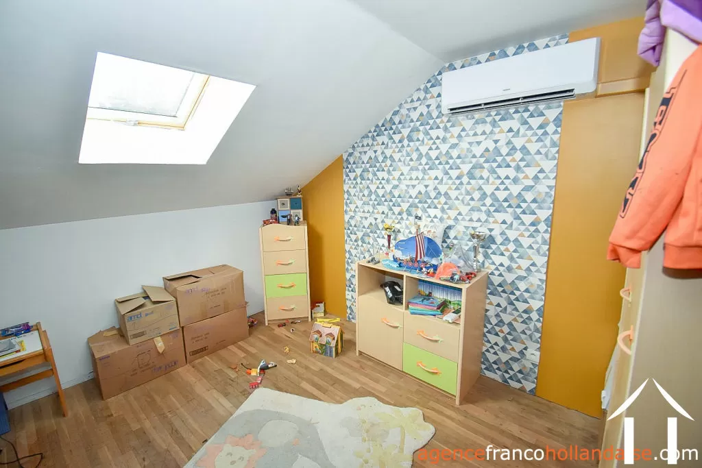 House for sale , Li965 Image - 32