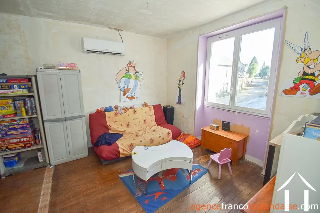 House for sale , Li965 Image - 26