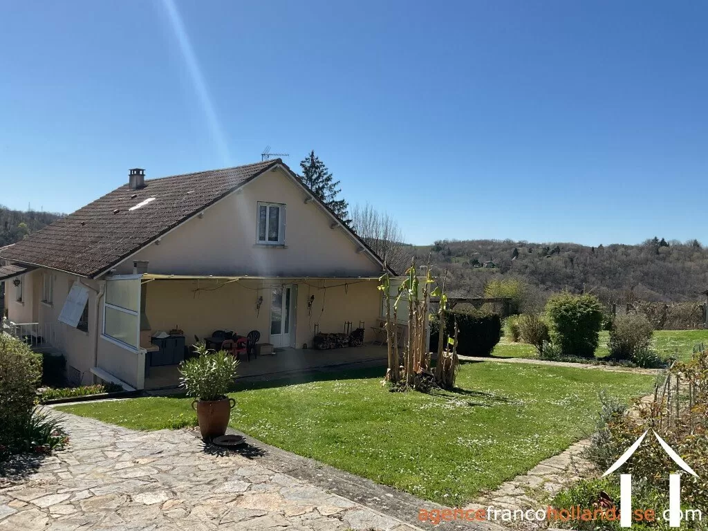 House for sale , Li968 Image - 25