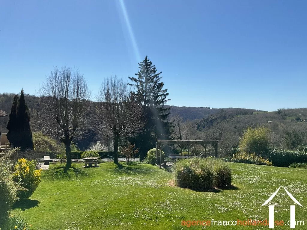 House for sale , Li968 Image - 29