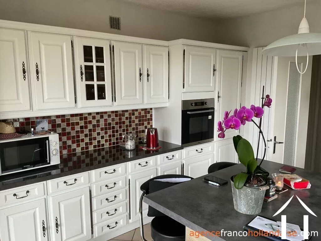 House for sale , Li968 Image - 9