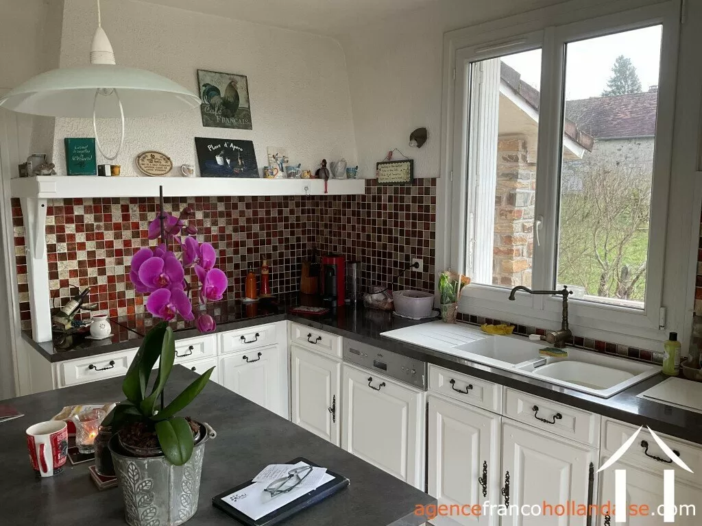 House for sale , Li968 Image - 10