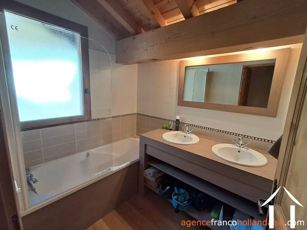 House for sale , Li970 Image - 23