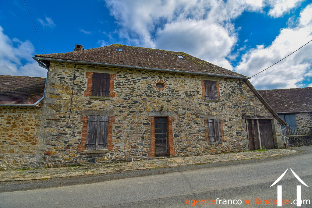 House for sale vicq sur breuilh, limousin, Li972 Image - 2