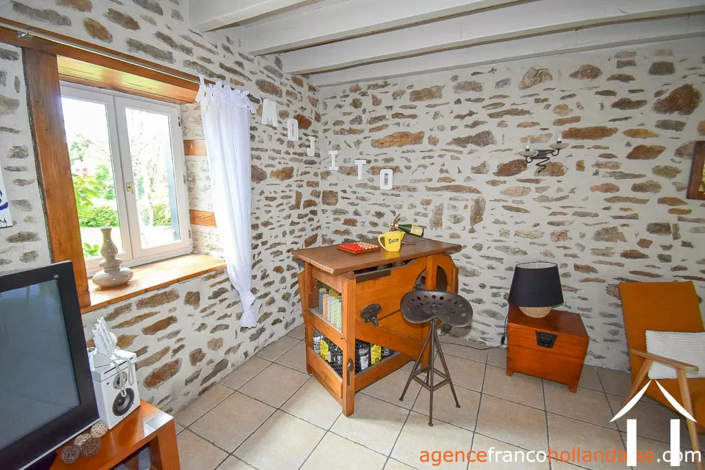 House for sale chateauneuf la foret, limousin, Li990 Image - 13