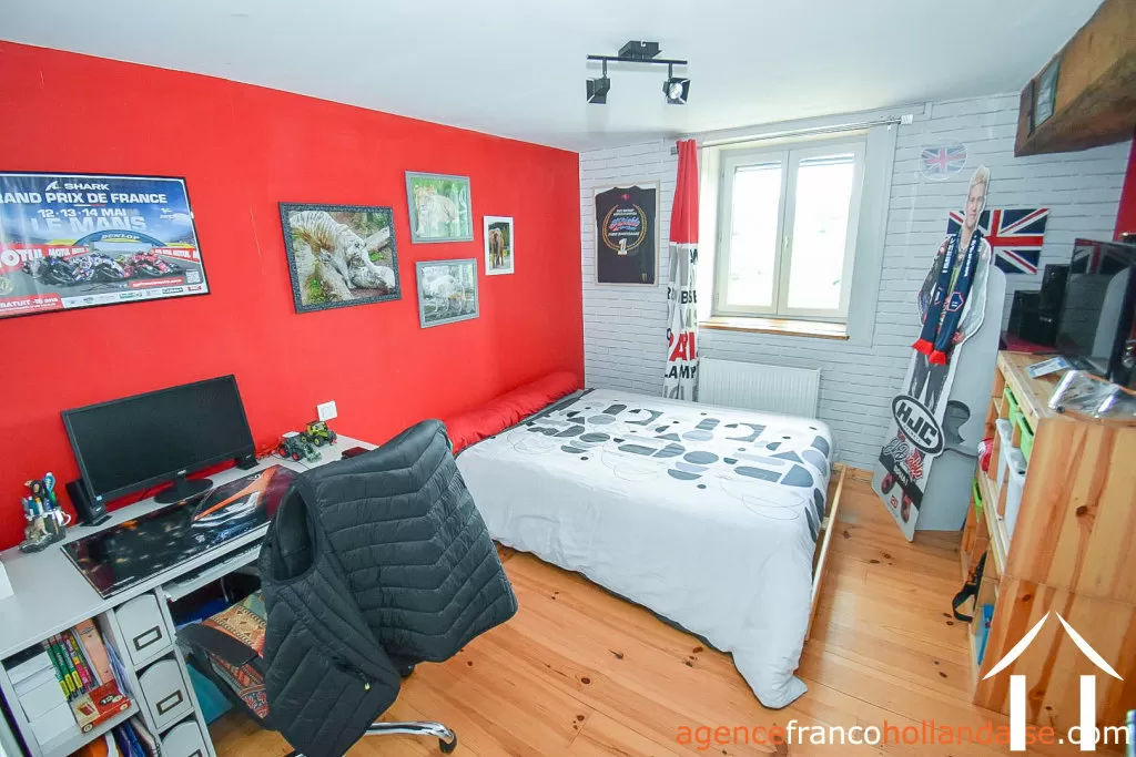 House for sale chateauneuf la foret, limousin, Li990 Image - 25