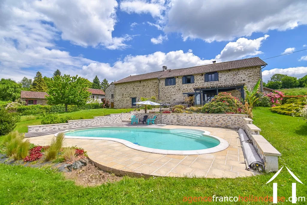House for sale chateauneuf la foret, limousin, Li990 Image - 1