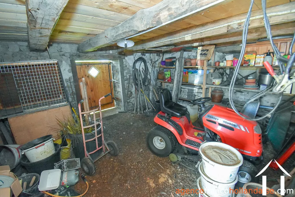 House for sale chateauneuf la foret, limousin, Li990 Image - 41