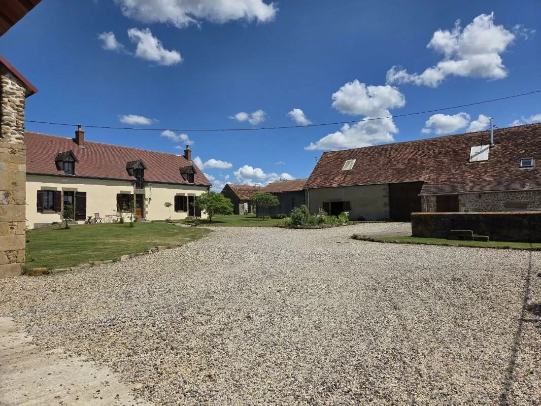 Farmhouse for sale bourbon l archambault, auvergne, AP030071081 Image - 14