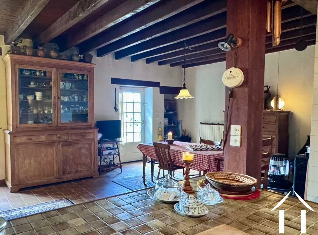 House for sale bussy, centre, AP030071101 Image - 2