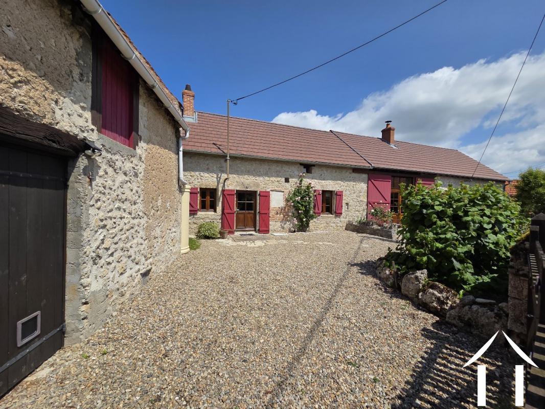 Farmhouse for sale cindre, auvergne, AP030071115 Image - 1