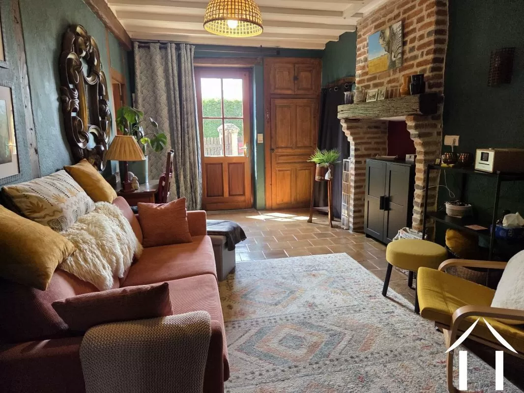 Farmhouse for sale cindre, auvergne, AP030071115 Image - 2