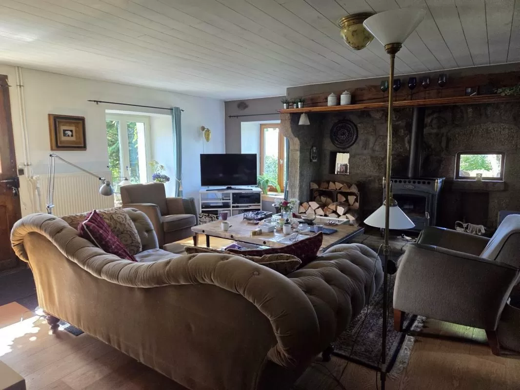 Character house for sale valcivieres, auvergne, AP030071137 Image - 3