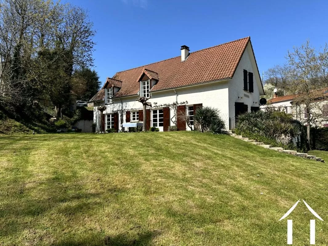 House for sale arfeuilles, auvergne, AP030071161 Image - 1