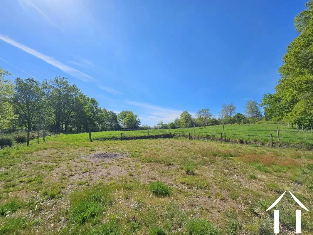 Farmhouse for sale theneuille, auvergne, AP030071166 Image - 10