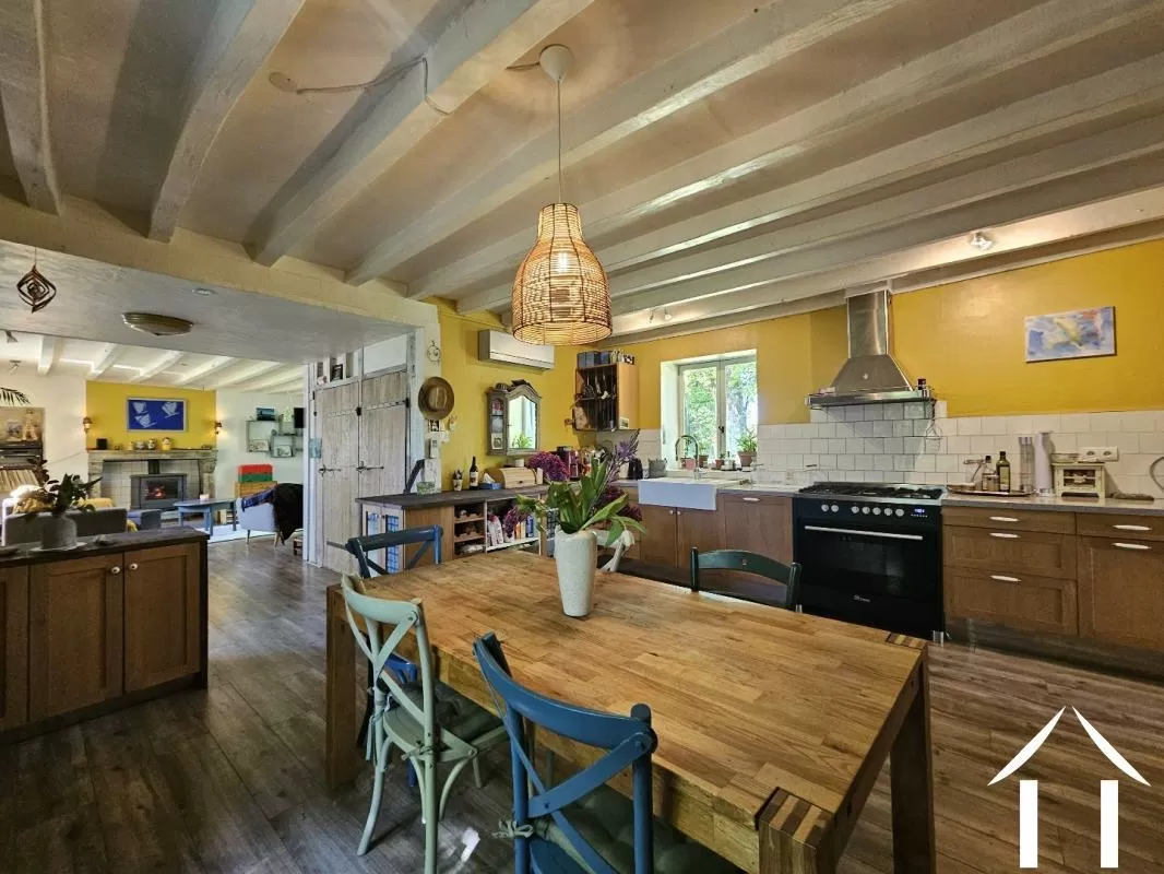 Farmhouse for sale theneuille, auvergne, AP030071166 Image - 3