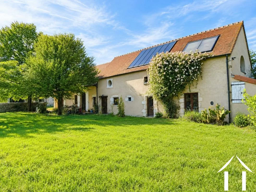 Farmhouse for sale chantelle, auvergne, AP030071179 Image - 10