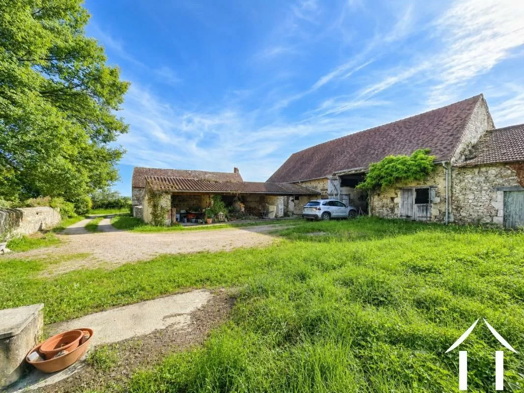 Farmhouse for sale chantelle, auvergne, AP030071179 Image - 8